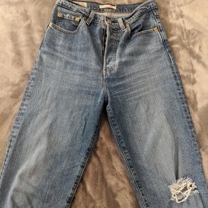 Levi's Ribcage with a tapered leg